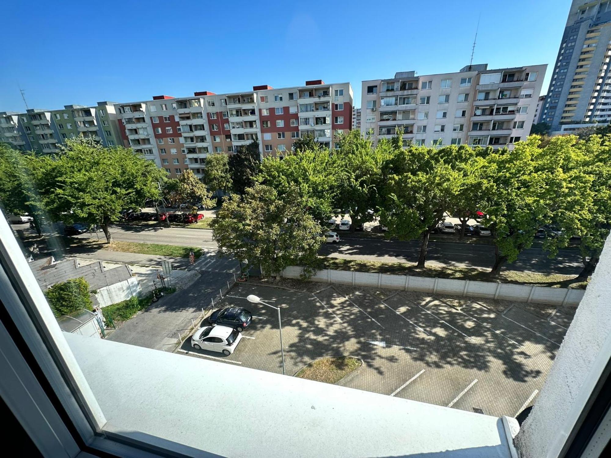 Cozy Studio Apartment In The Wider Center Братислава Экстерьер фото